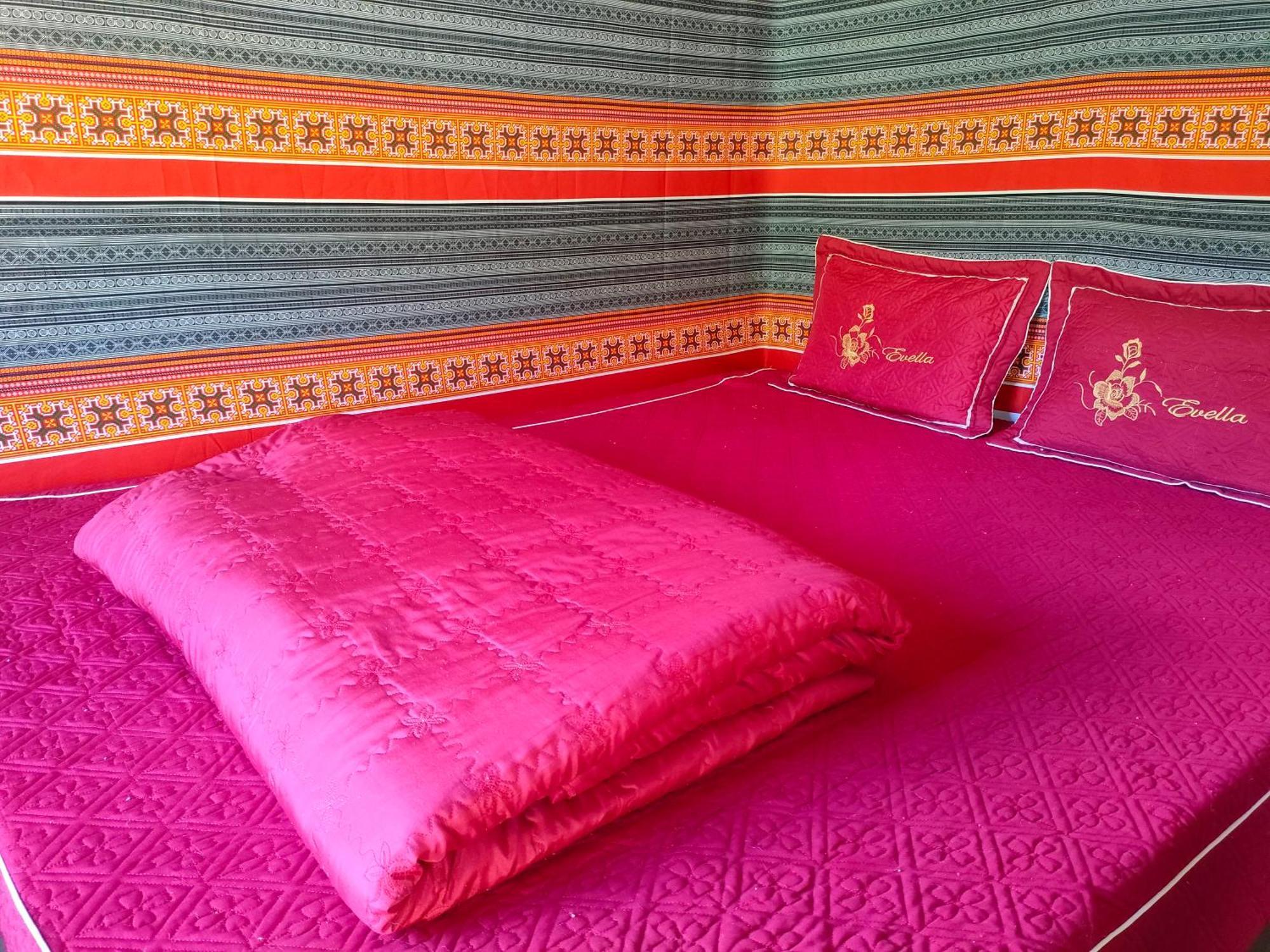 Indigenous Homestay- Trek- Food- Bus Mu Cang Chai Room photo
