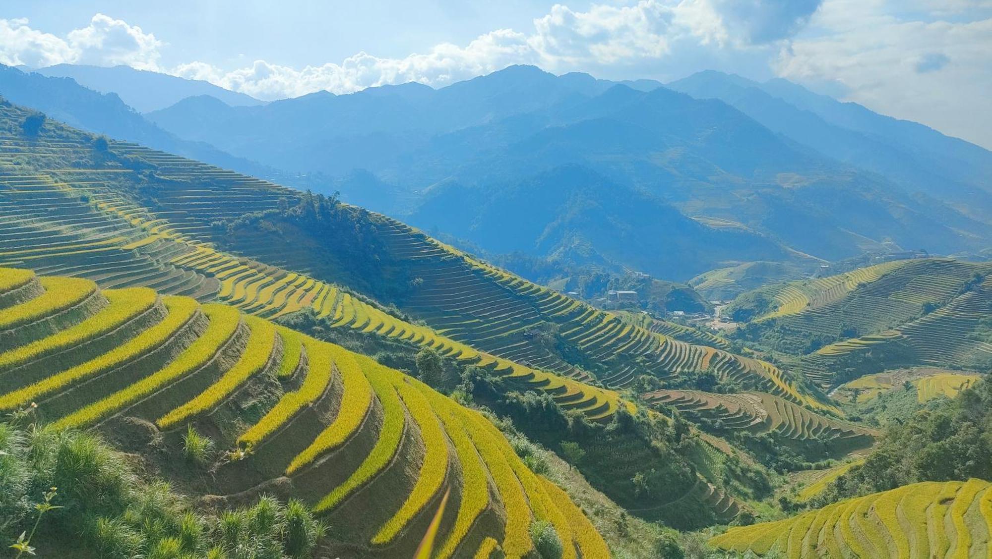 Indigenous Homestay- Trek- Food- Bus Mu Cang Chai Exterior photo